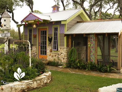 central texas gardener blog blog archive the bees knees cute chicken coops chicken
