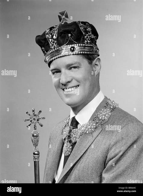 Kings Crown And Scepter Hi Res Stock Photography And Images Alamy