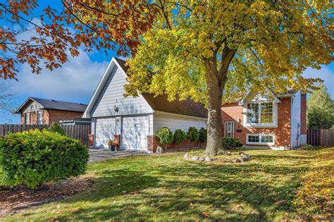 3 Audubon Street S Hamilton | Zolo.ca