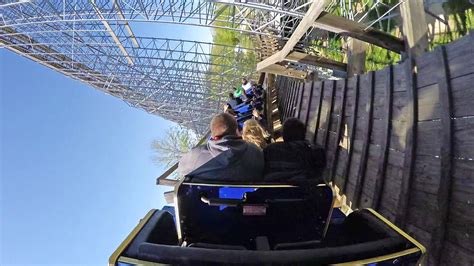 The Voyage Wooden Roller Coaster Back Seat Pov 60 Fps Holiday World Indiana Youtube