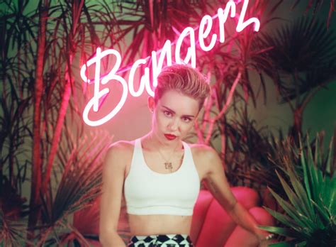 Miley Cyrus Has A Photo Shoot For Bangerz The Blemish