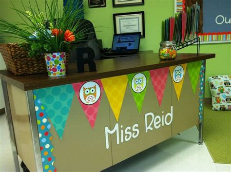 Rookie Teacher Chronicles | Owl classroom decor, Teacher desk