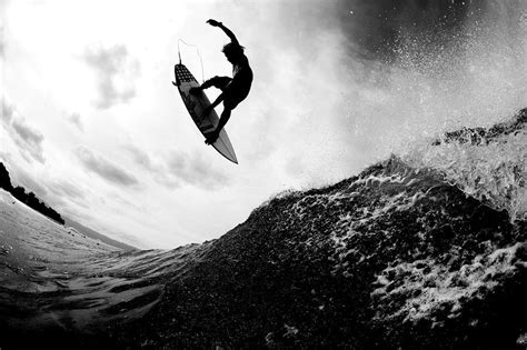 Pin By Hisashi Hamada On Surf Surfing Photography Surfer Surfing