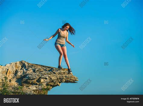 Acrophobia Woman Tall Image And Photo Free Trial Bigstock