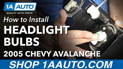 How To Replace Parking Light Turn Signal Bulbs 2001 05 Chevy Avalanche