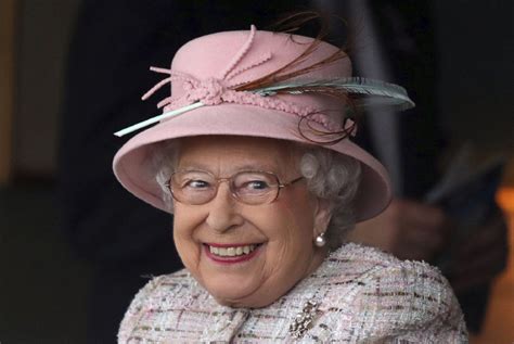 Queen Elizabeth II celebrates 91st birthday with quiet day at home 