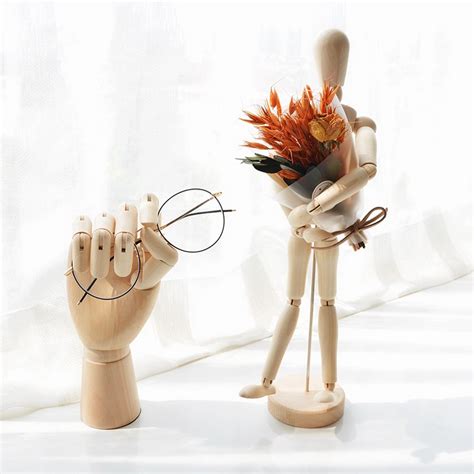 Creative Wooden Hand Drawing Sketch Mannequin Model Hand Movable Limbs