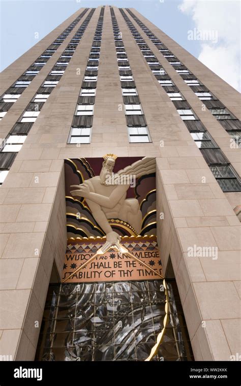 Edificio Rockefeller Center Comcast Entrada Principal De 30