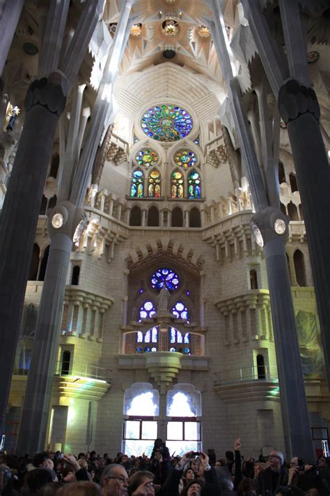 Sagrada familia barcelona zeitraffer des bauens. BARCELONA: INSIDE THE SAGRADA FAMILIA ~ Beautiful places ...