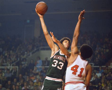NBA: 25 Greatest Rookie Seasons Of All-Time - Page 22