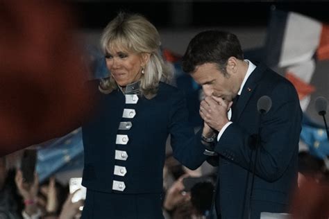 Emmanuel Macron And Brigitte Trogneux An Unusual Love Story With 24 Years Difference News