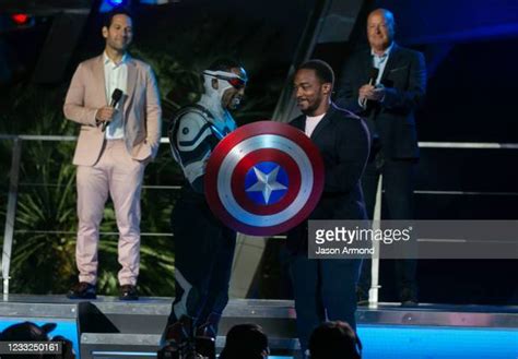 Captain America Shield Photos And Premium High Res Pictures Getty Images