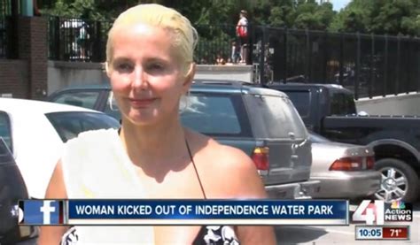 Missouri Mom Booted From Water Park Over Bikini Finds Online Support