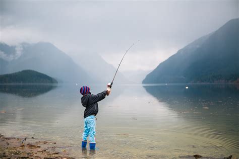 Six Tips For A Successful Fishing Trip With Kids In British Columbia