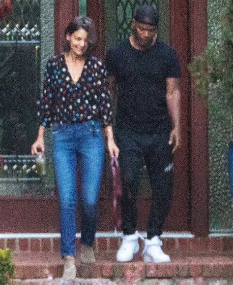We did not find results for: Jamie Foxx Helps Girlfriend Katie Holmes With Luggage in ...