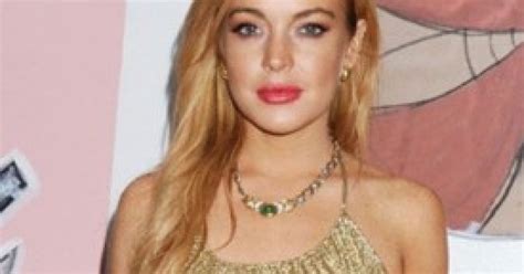 Lindsay Lohan Denuncia Choc Rubato Il Pc Con Le Sue Foto Senza Veli Si Offre Ricompensa
