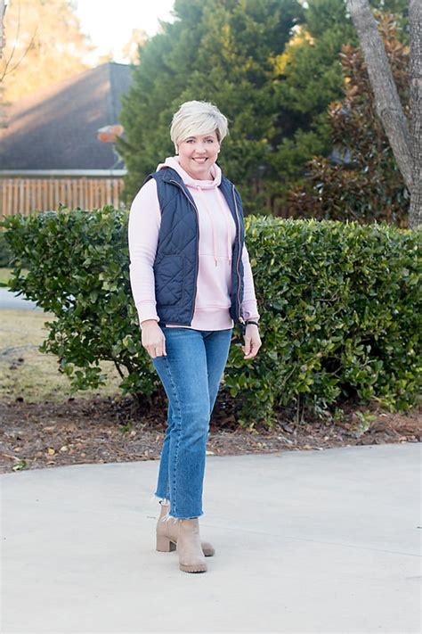 5 Ways To Style Layered Hoodie Outfits Savvy Southern Chic