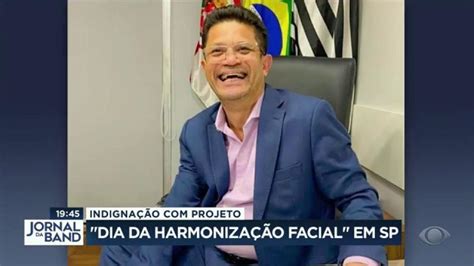 Vereadores Aprovam Dia Da Harmonização Facial Em São Paulo Band