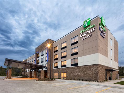 Hotel in Peoria, IL | Holiday Inn Express & Suites East Peoria - Riverfront