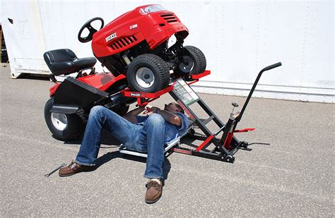 Lawn Mower Lift With Hydraulic Jack For Riding Tractors And Zero Turn