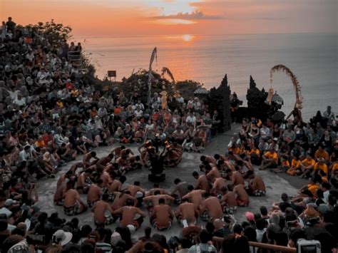 Sejarah Tari Kecak Berasal Dari Bali Dan Pola Lantainya Indozone Id