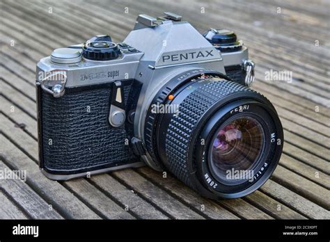 Pentax Me Super 35mm Film Single Lens Reflex Slr Retro Vintage Camera