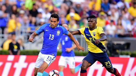 Después del termino del partido puedes ver las repeticiones y los análisis de. Brasil y Ecuador animan el partido de la fecha en la ...