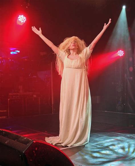 Lady Gaga Gets Completely Naked In London Stage Performance Of New Song