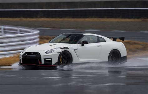 Wallpaper White Nissan Gt R Track R35 Nismo 2019 Images For