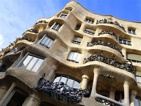 Visitar La Pedrera La Obra Maestra De Gaudí En Barcelona Mi Ruta