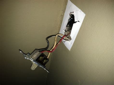 im wiring    switch   older house previously  light   work