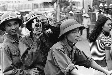 Saigon falls to the north vietnamese in 1975 Photos 30 Images of 1975 Saigon - Saigoneer