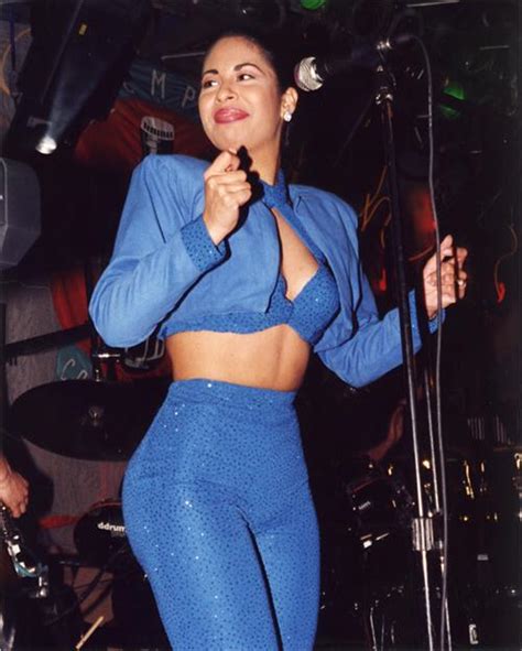 Streetcosignor Special Tribute To Singer Selena