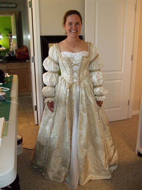 The Funky Seamstress Amys Renaissance Wedding Dress Final Fitting