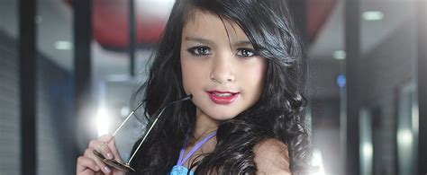Belankazer Model Ashley Dominguez Figis Frozen 2014 Pasarela Peru