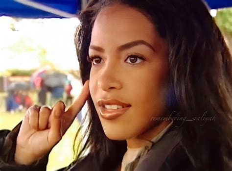 Aaliyah Hair Aaliyah Style 90s Makeup Look Makeup Looks Braids