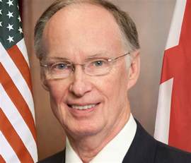 Alabama Governor Robert Bentley Resigns Pleads Guilty To Misdemeanors