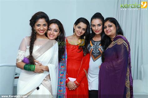 Pranaah, the first exclusive celebrity designer boutique in kerala launched by poornima indrajith the fashionista. 2594poornima_indrajith_new_shop_inauguration_pics_01 001 ...