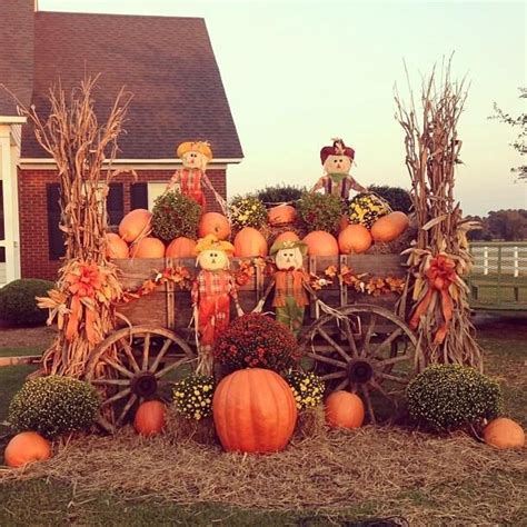Pin By Jackie Moye On Fall Outdoor Decorations Fall Wagon Decor Fall