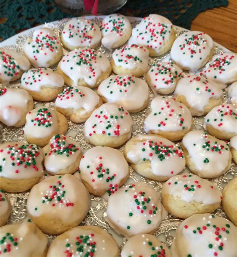 Spread it on top of the cookie and enjoy. Anginetti Italian Lemon Cookies