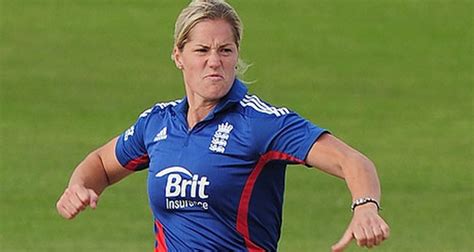top 10 hottest female cricketers in the world