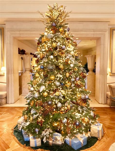 The Beautiful Christmas Tree At The Peninsula Beverly Hills Beverly