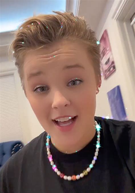 Jojo Siwa Na Pas été Invitée Aux Kids Choice Awards 2022 Crumpe