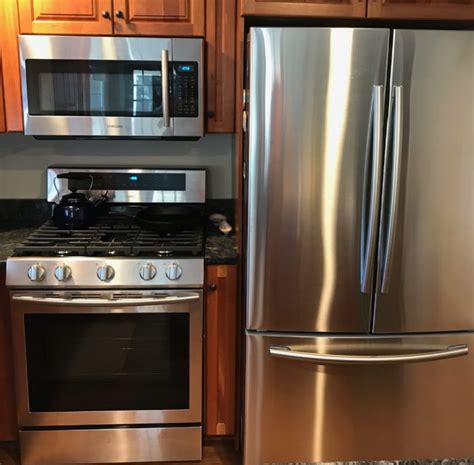 Use a soft cloth towel to remove excess water, and then let the stainless steel jewelry sit for a few minutes to completely dry before putting it away. 4 Easy Tricks To Clean Stainless Steel | Nationwide ...