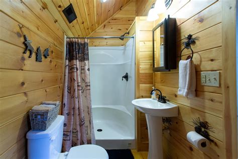There is a minimum two night stay on the weekend, and 3 nights on holiday weekends. Cedar Ridge smoky mountain rental cabin info by Carolina ...