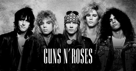 Matt sorum of guns n roses / velvet revolver in ~ampd~ vintage crushed velvet blazer, tuxedo shirt and bowtie july 2012. i Guns N' Roses nei primi anni della loro carriera ...