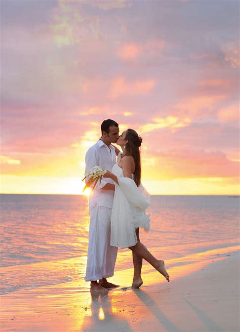 wedding ceremony romantic sunset beach wedding treasure island beach weddings a great we did