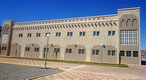 كليات حكومية تحت إشراف @coeksa تقدم تدريب تقني وفق أعلى المعايير بالشراكة مع كليات عالمية رائدة لتأهيل الكوادر الوطنية. الكليات التقنية - Arabian Tile Company Ltd.
