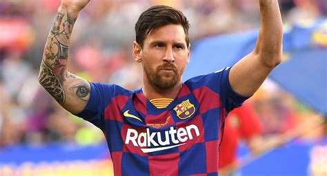 June 24, 2021 11:00 pm. Oficial: Lionel Messi confirma su continuidad en Barcelona ...
