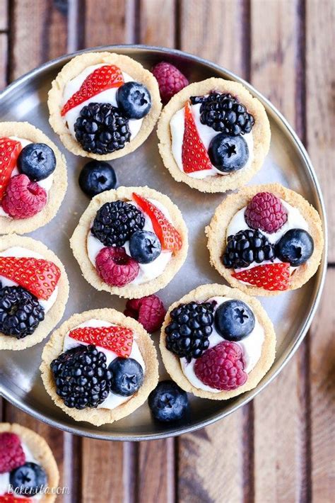 Get your round up of the best paleo summer dessert recipes! Mini Berry Tarts (Paleo, Gluten Free + Vegan) | Recipe ...